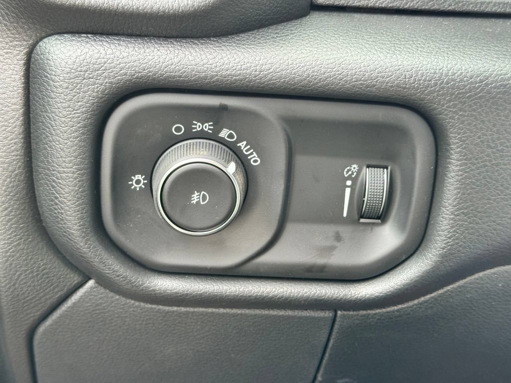 New 2026 RAM 5500 Tradesman w/ Chrome Appearance Group AWD/4WD image 26