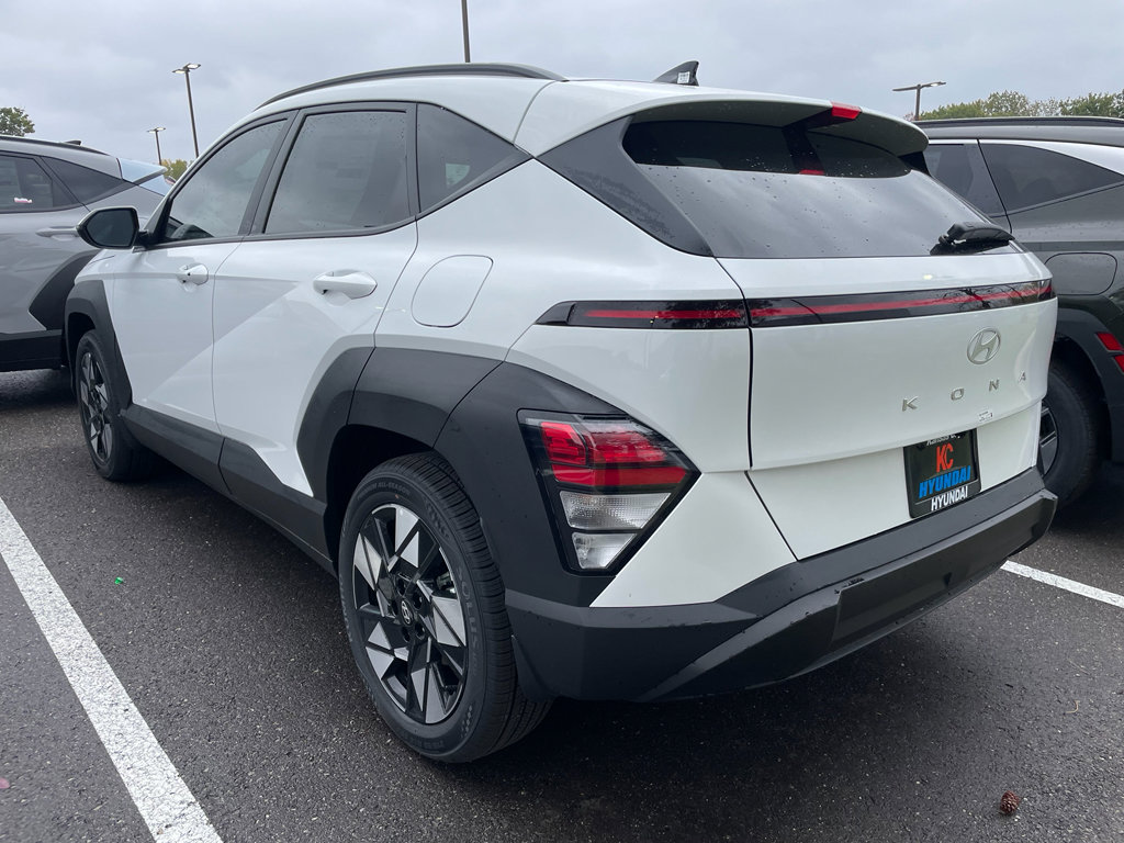 New 2025 Hyundai Kona SEL image 3