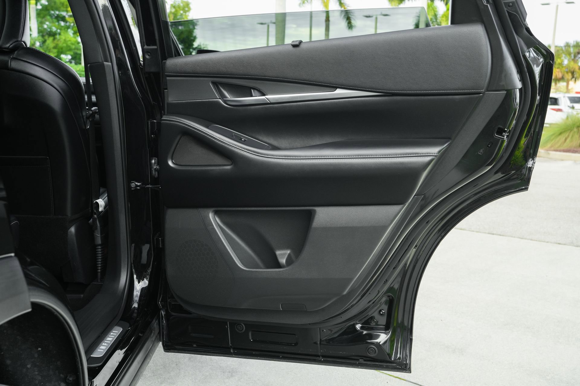 Used 2024 INFINITI QX60 Luxe image 33