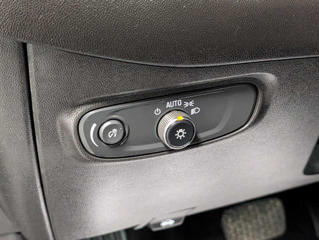 Certified 2023 Chevrolet Equinox LT AWD/4WD image 16