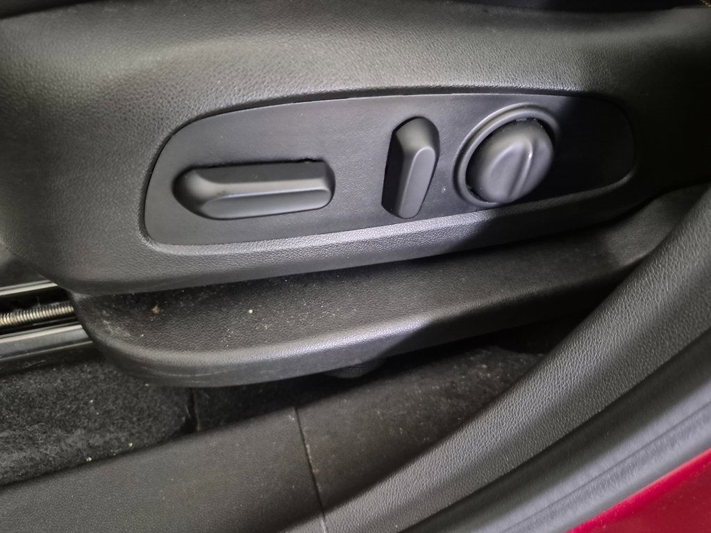 Certified 2021 GMC Terrain SLT image 21