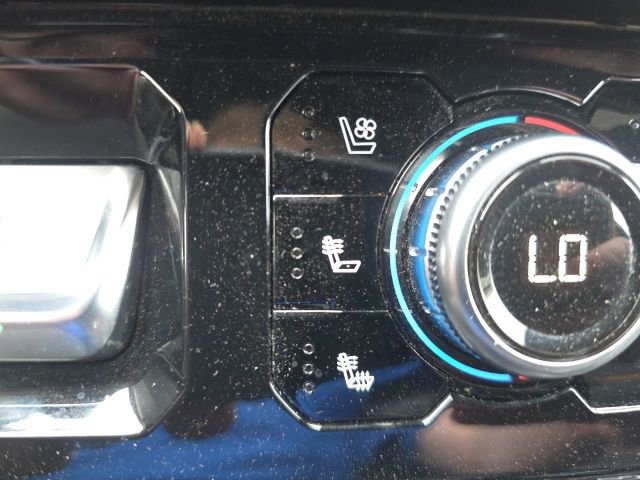 Used 2023 GMC Sierra 1500 AT4 w/ AT4 Premium Package image 22