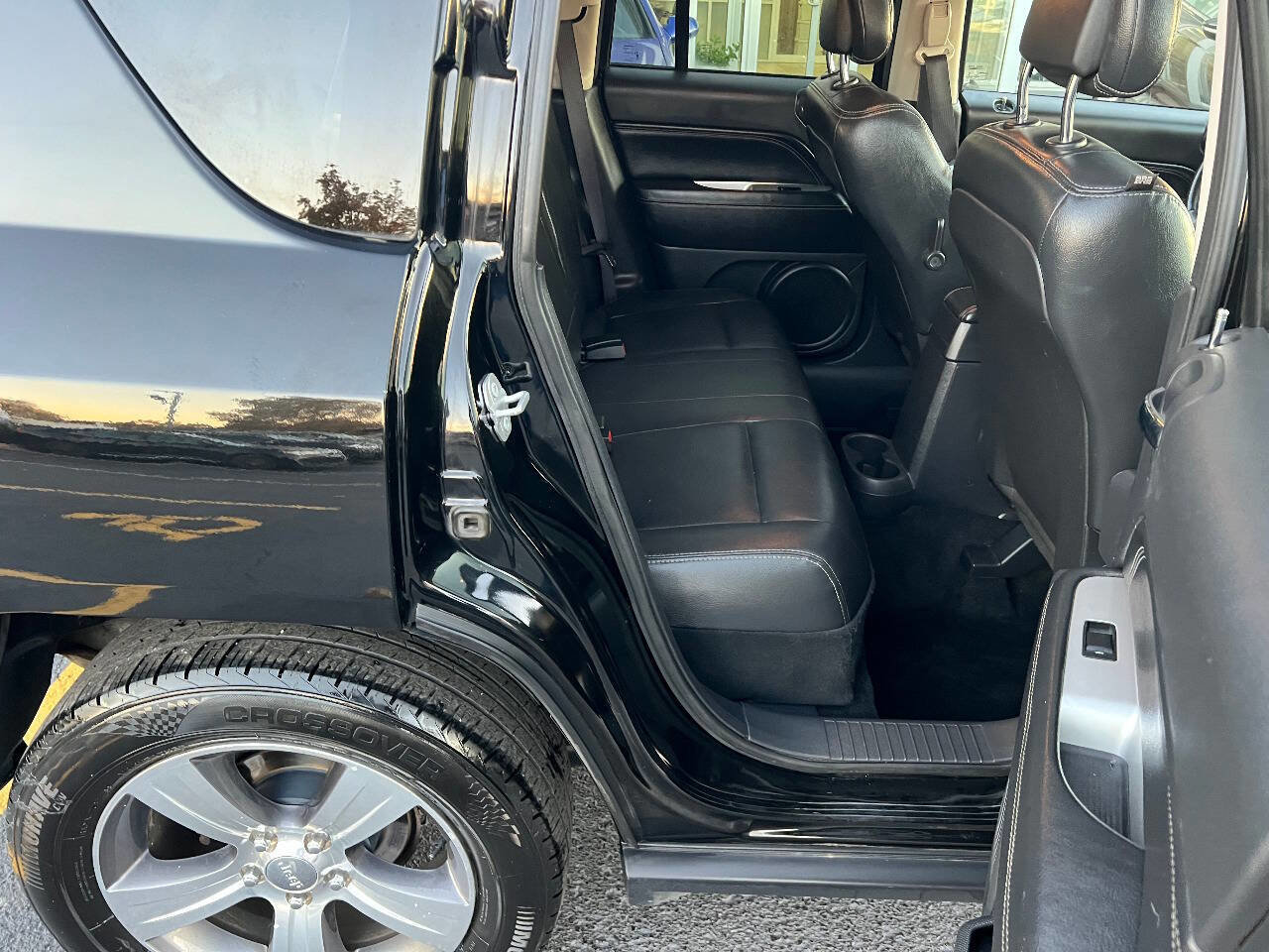 Used 2017 Jeep Compass High Altitude image 24