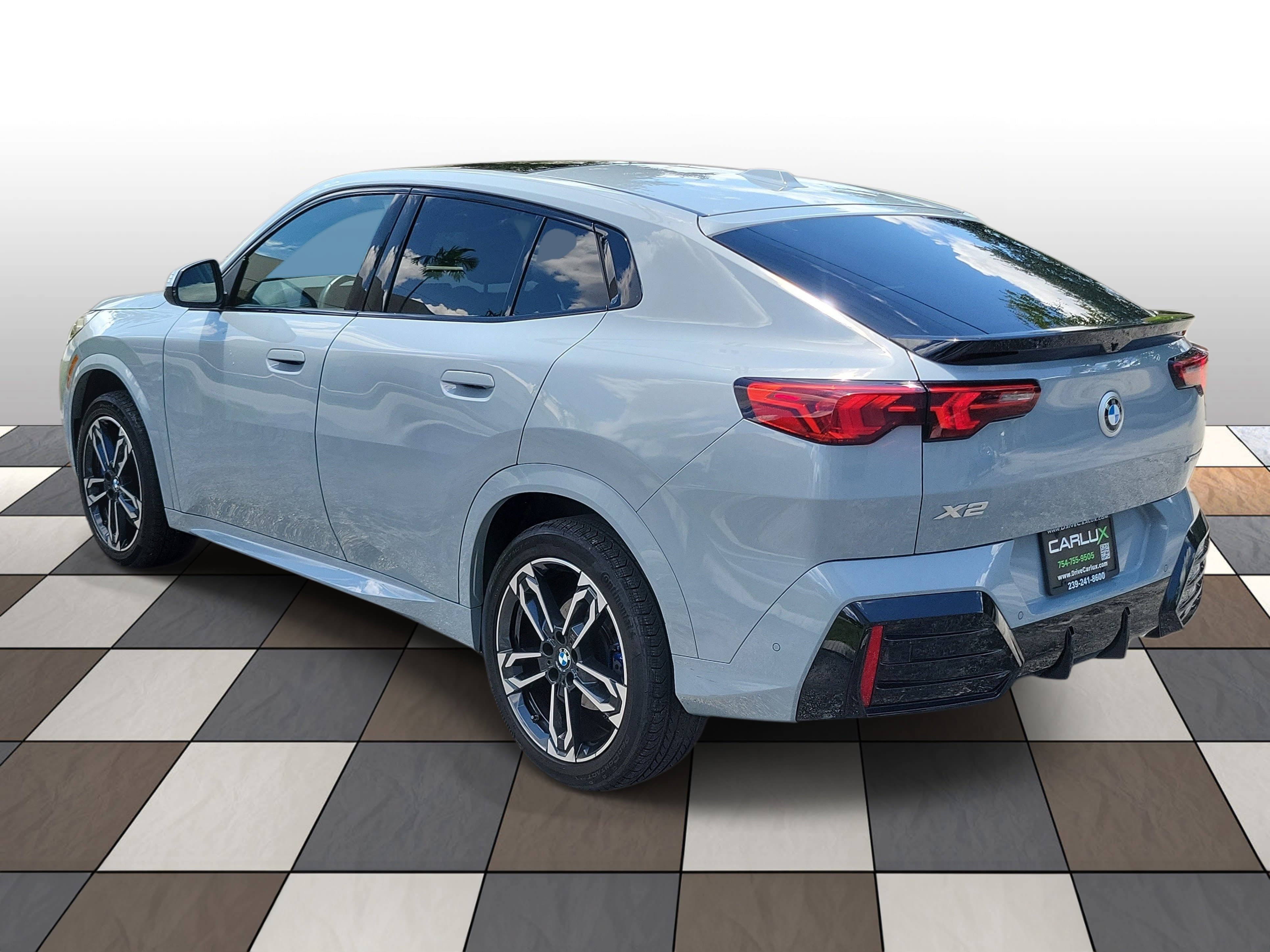 Used 2025 BMW X2 xDrive28i AWD/4WD image 35