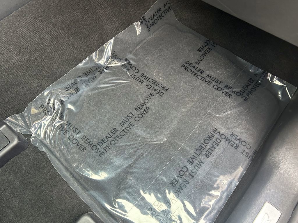 Used 2025 Ford Explorer Platinum w/ LUX Leather Package image 22