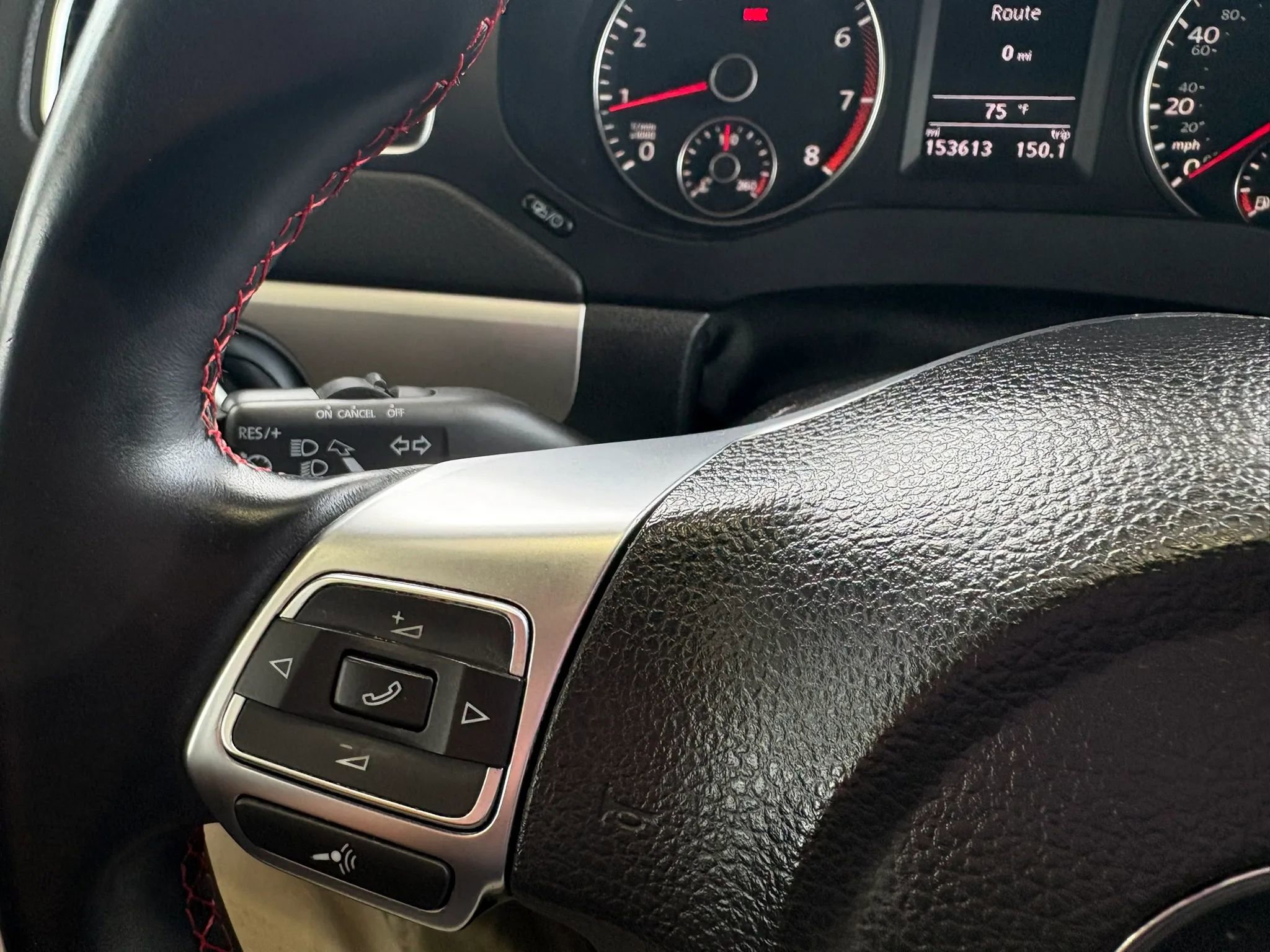 Used 2014 Volkswagen Jetta GLI FWD image 14
