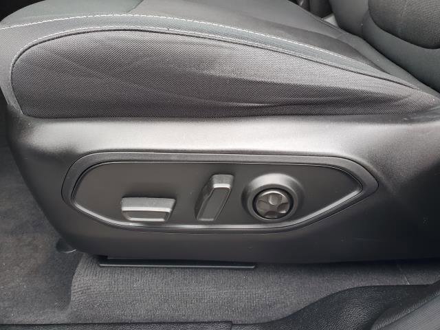 Used 2023 Jeep Grand Cherokee Laredo w/ Luxury Tech Group I image 7