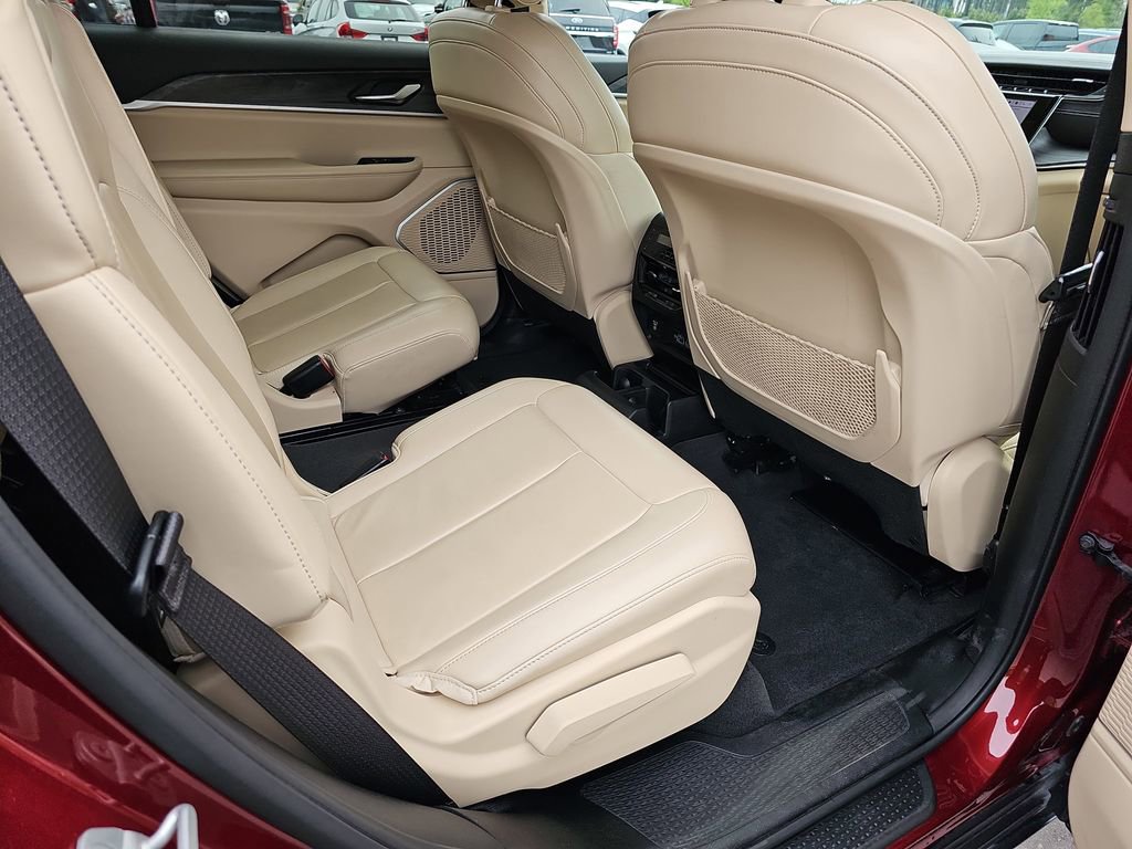 Used 2021 Jeep Grand Cherokee L Limited image 14