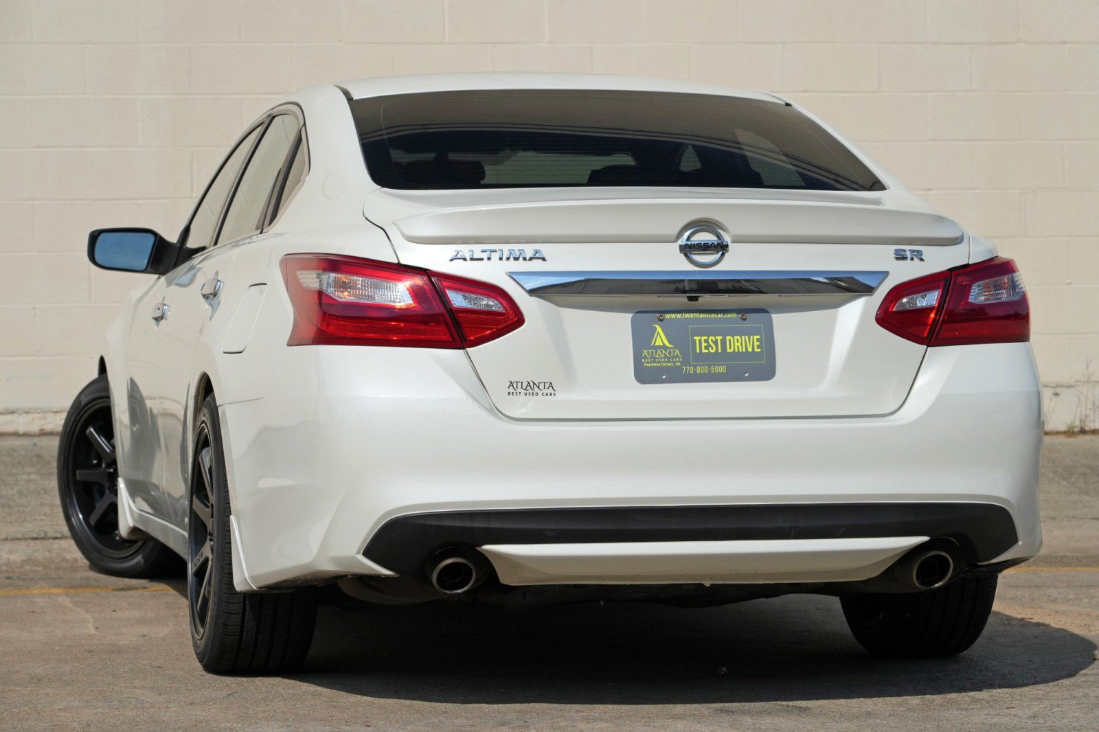 Used 2016 Nissan Altima 2.5 SR w/ LED Appearance Package FWD image 5