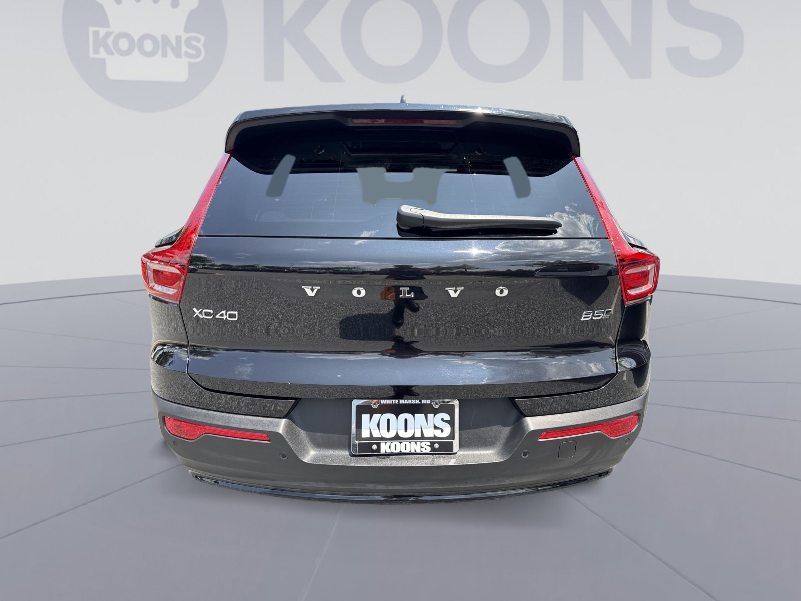 Used 2026 Volvo XC40 B5 Plus AWD/4WD image 5