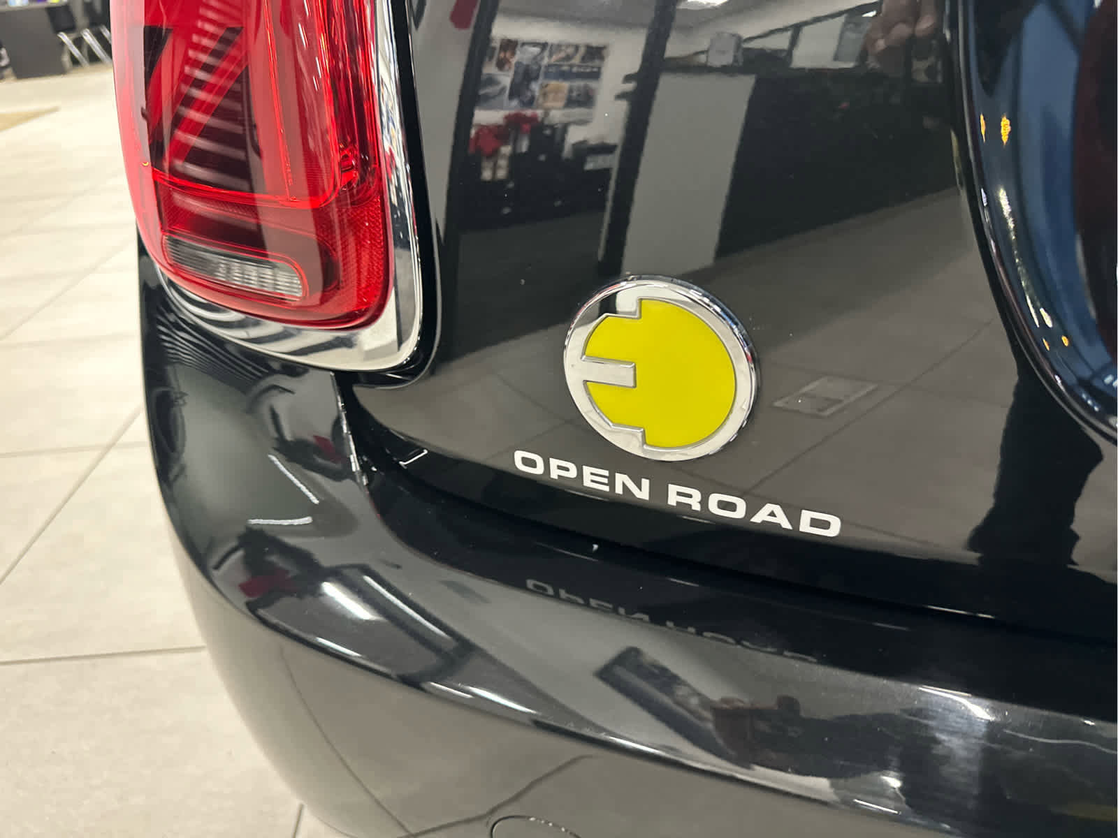 Used 2024 MINI Cooper SE image 7