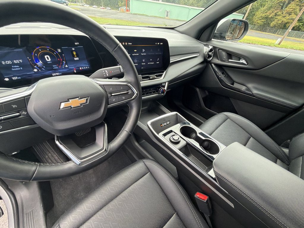 Used 2026 Chevrolet Equinox LT w/ Convenience Package II FWD image 21