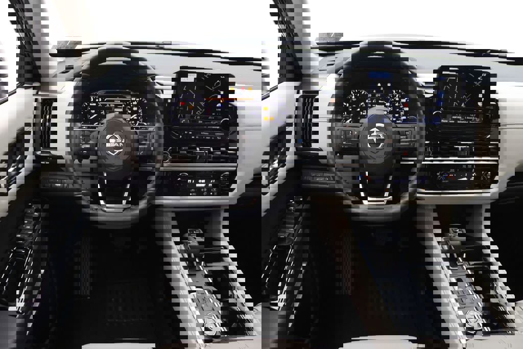 Used 2024 Nissan Pathfinder SL w/ Black Appearance Package image 12