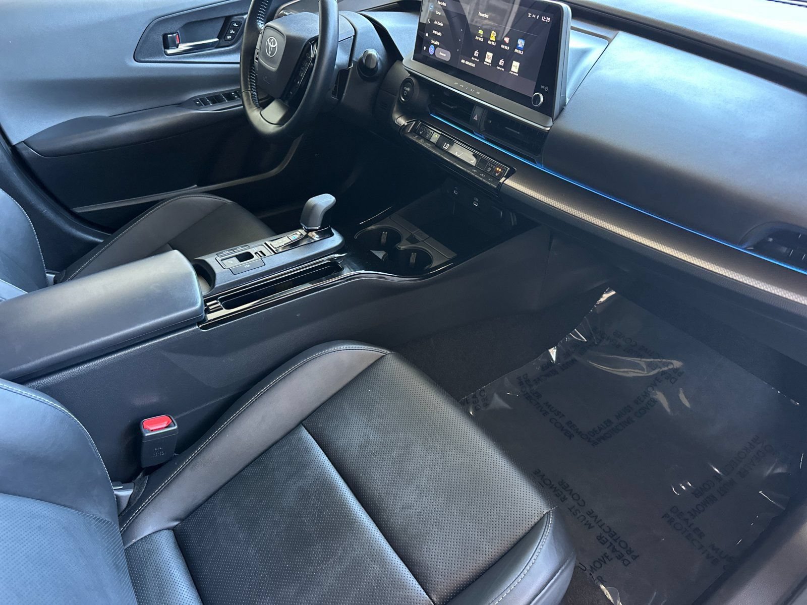 Used 2024 Toyota Prius Limited FWD image 15