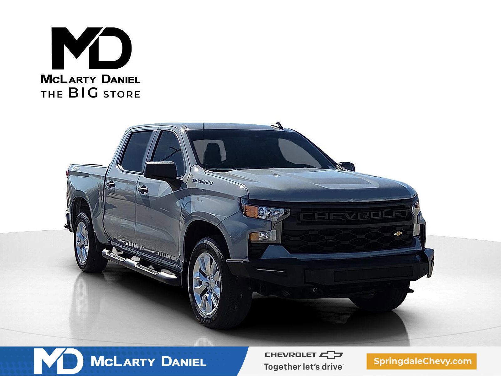 Used 2024 Chevrolet Silverado 1500 Custom image 1