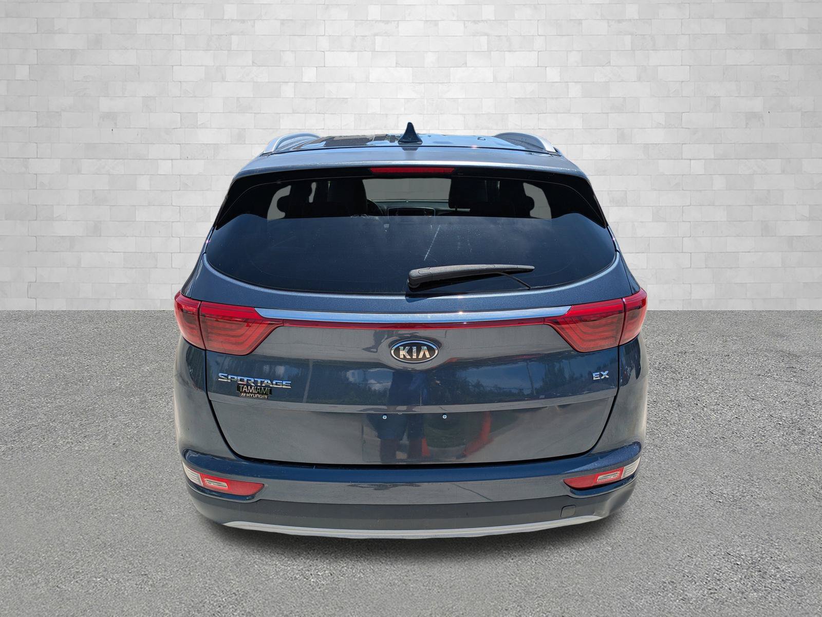 Used 2018 Kia Sportage EX w/ EX Sport Appearance Package FWD image 3
