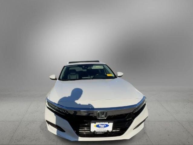 Used 2018 Honda Accord Touring image 3
