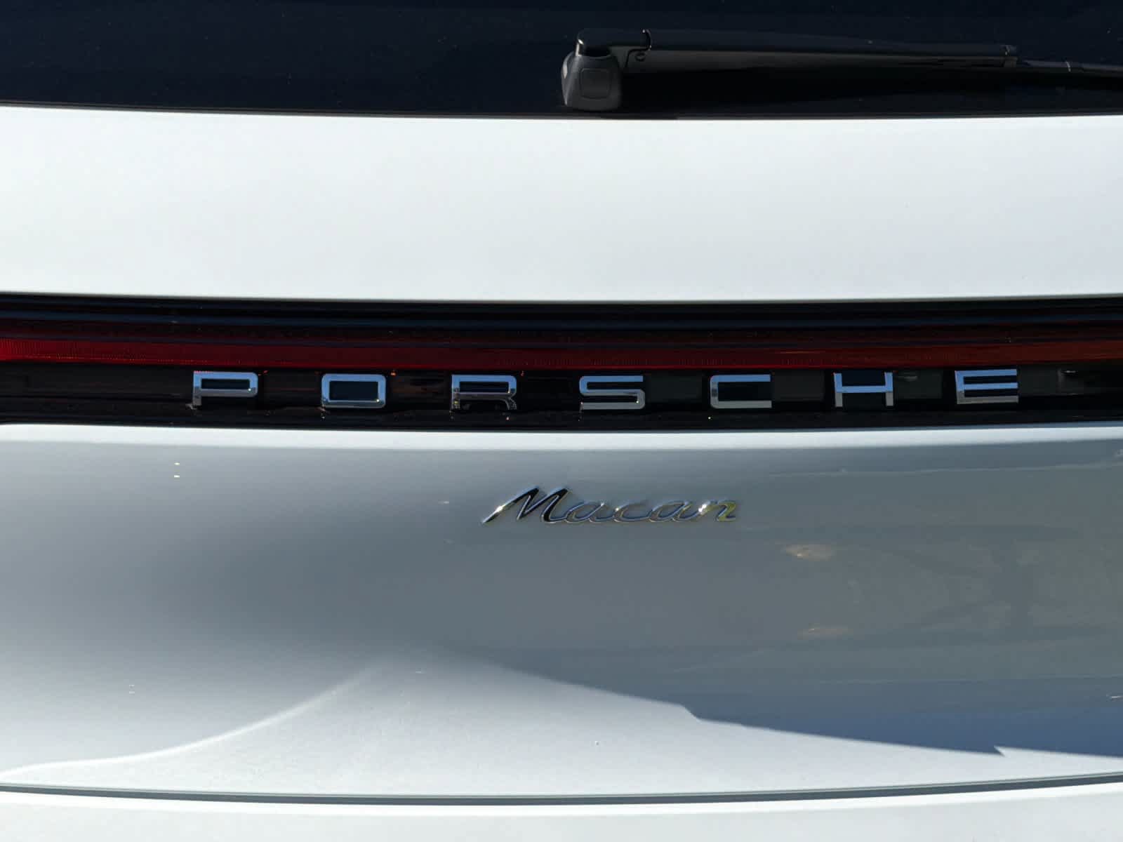 New 2026 Porsche Macan AWD/4WD image 32