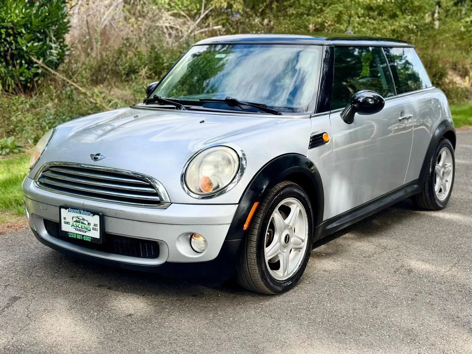 Used 2007 MINI Cooper Hardtop FWD image 1