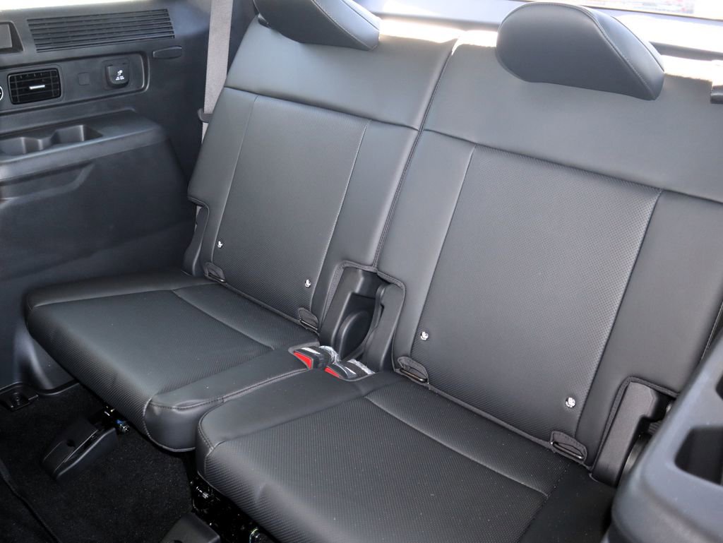 Used 2025 Hyundai Santa Fe XRT image 10