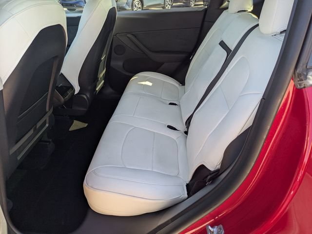 Used 2022 Tesla Model Y Long Range AWD/4WD image 24