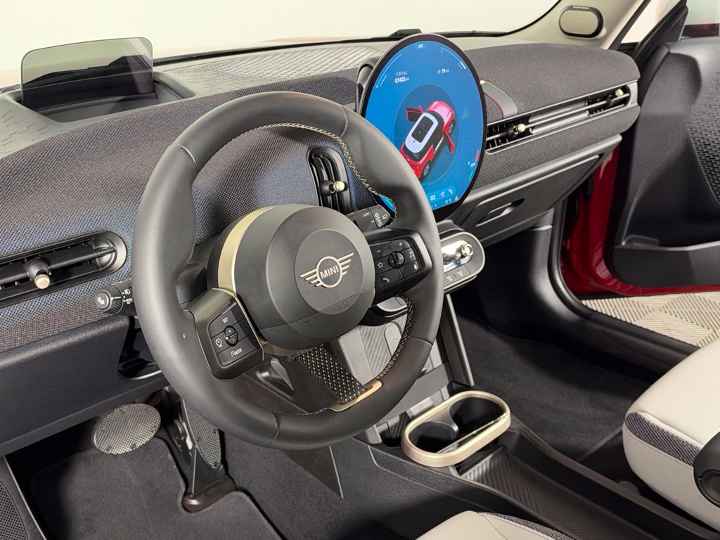 Used 2025 MINI Cooper S FWD image 14