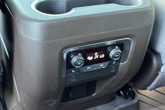 New 2027 Chevrolet Suburban Z71 w/ Z71 Off-Road Package AWD/4WD image 38