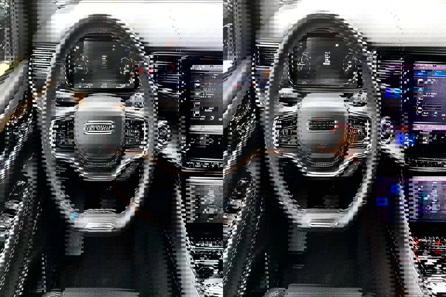 Used 2023 Jeep Grand Wagoneer Series II image 5