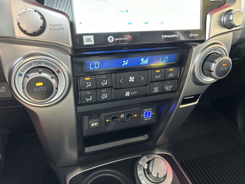 Used 2024 Toyota 4Runner Limited AWD/4WD image 25