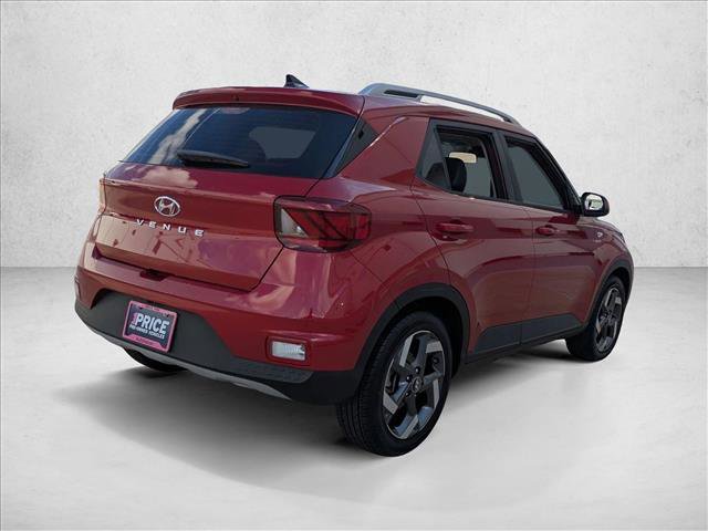 Used 2022 Hyundai Venue Limited image 5