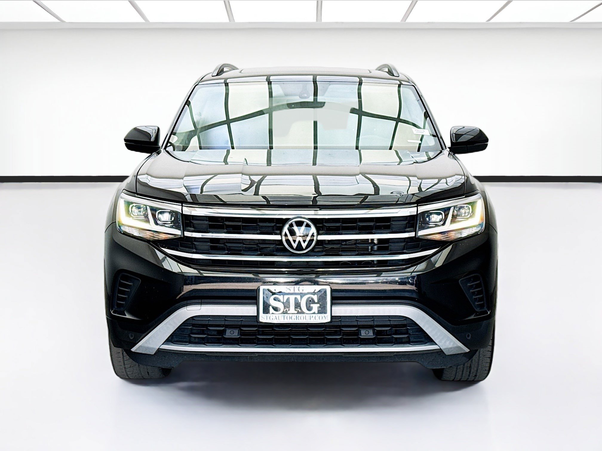 Used 2022 Volkswagen Atlas SE FWD image 2