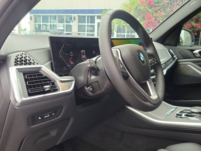 Used 2026 BMW X5 sDrive40i image 8