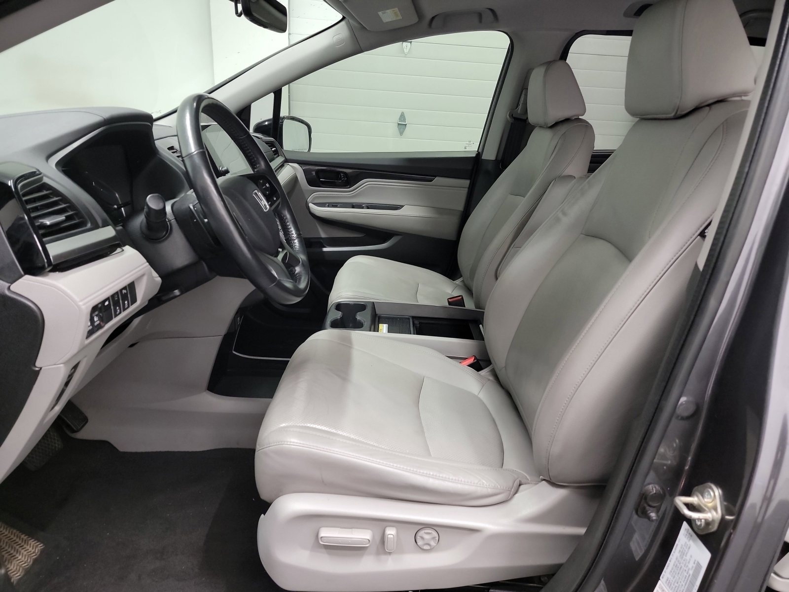 Used 2019 Honda Odyssey Elite image 12