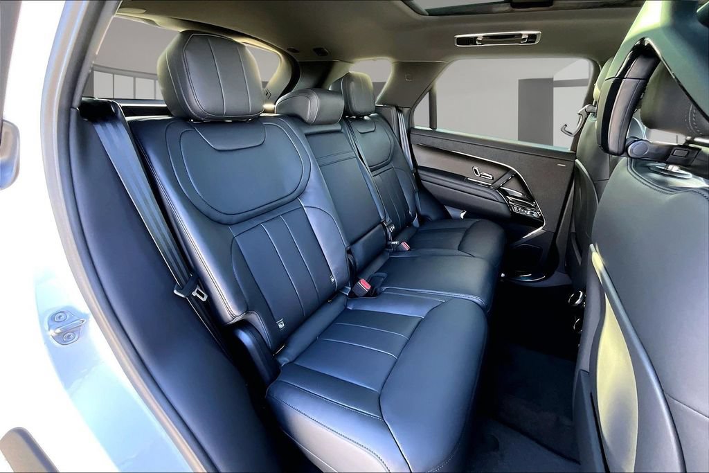 New 2026 Land Rover Range Rover Sport SE AWD/4WD image 10