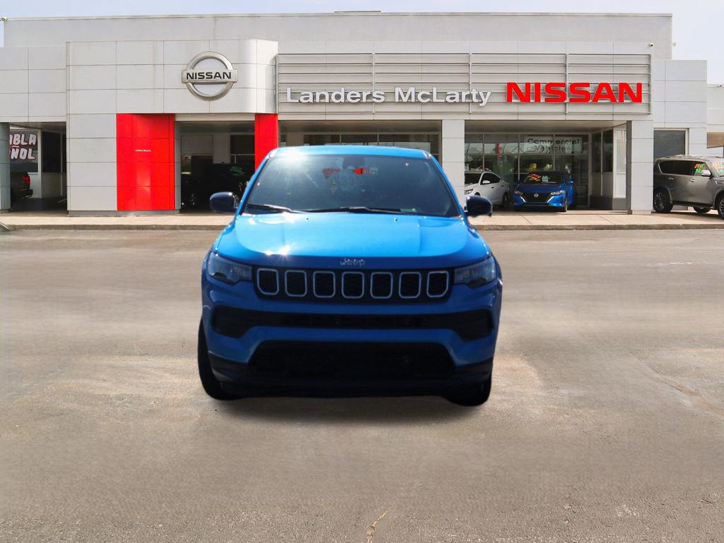 Used 2024 Jeep Compass Sport image 8