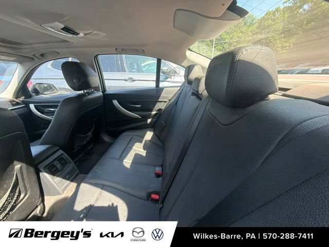 Used 2014 BMW 320i xDrive Sedan AWD/4WD image 8