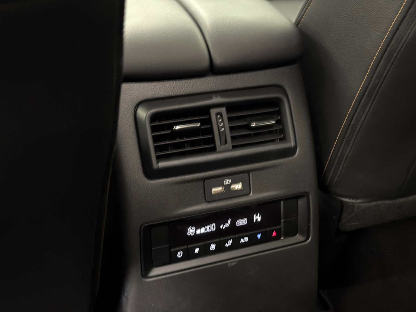 Used 2025 MAZDA CX-90 3.3 Turbo w/ Select Package image 17