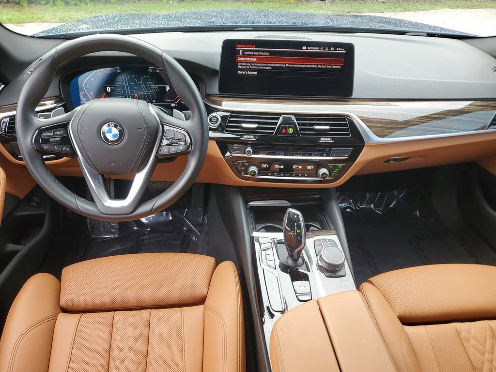 Used 2022 BMW 540i w/ Convenience Package RWD image 3