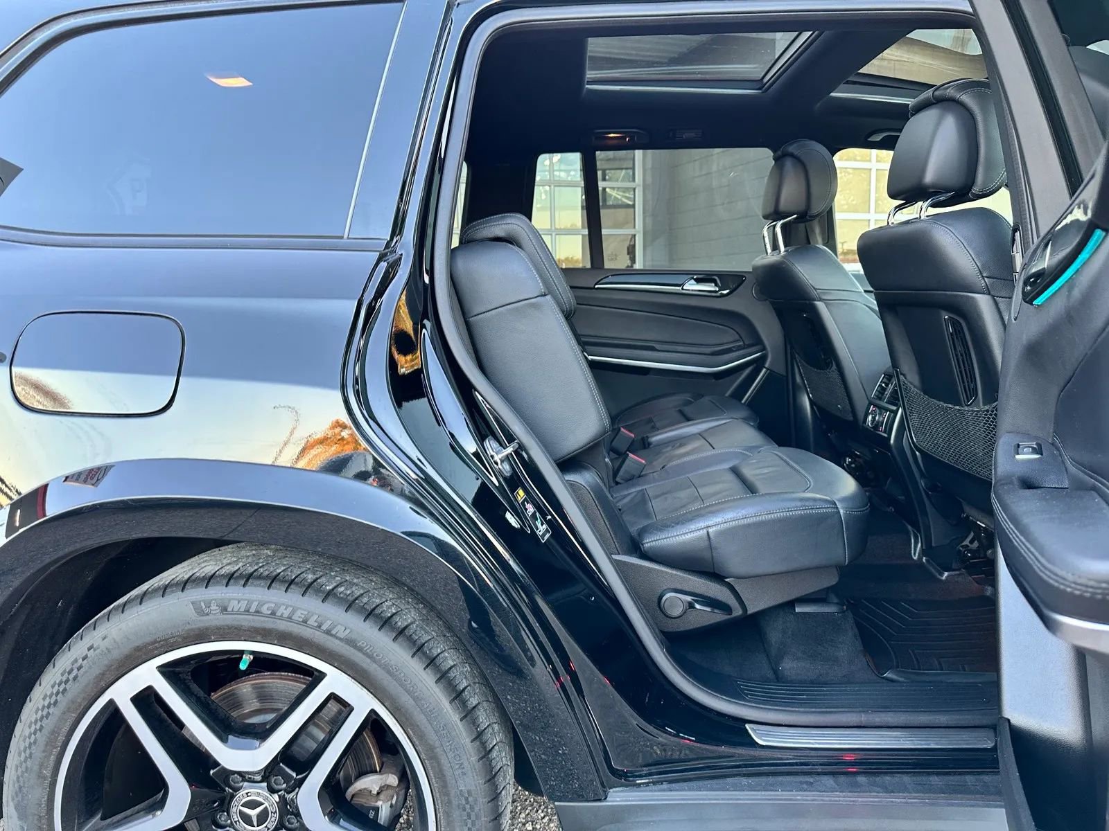 Used 2019 Mercedes-Benz GLS 550 4MATIC w/ Driver Assistance Package image 18
