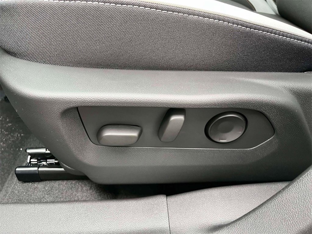 New 2026 Buick Envision Sport Touring image 25