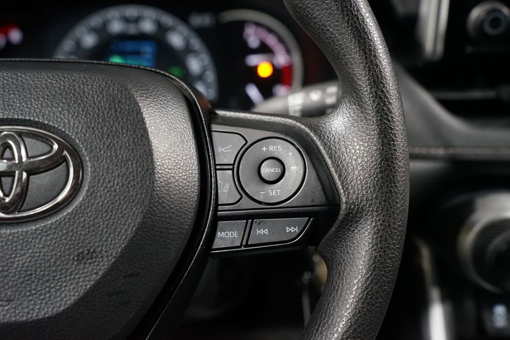 Certified 2025 Toyota RAV4 LE image 13