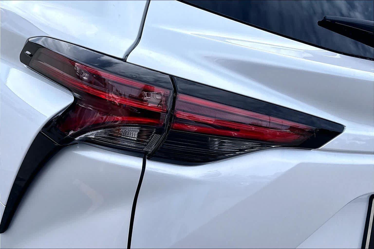 New 2026 Toyota Sienna Platinum AWD/4WD image 14