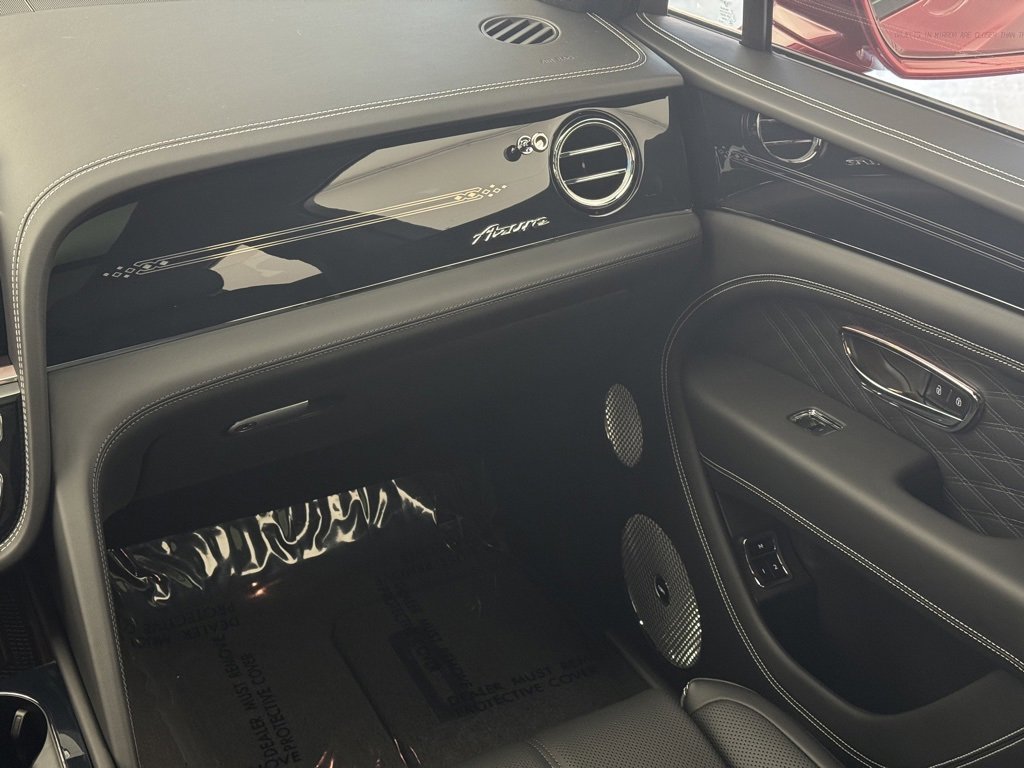 New 2025 Bentley Bentayga image 30