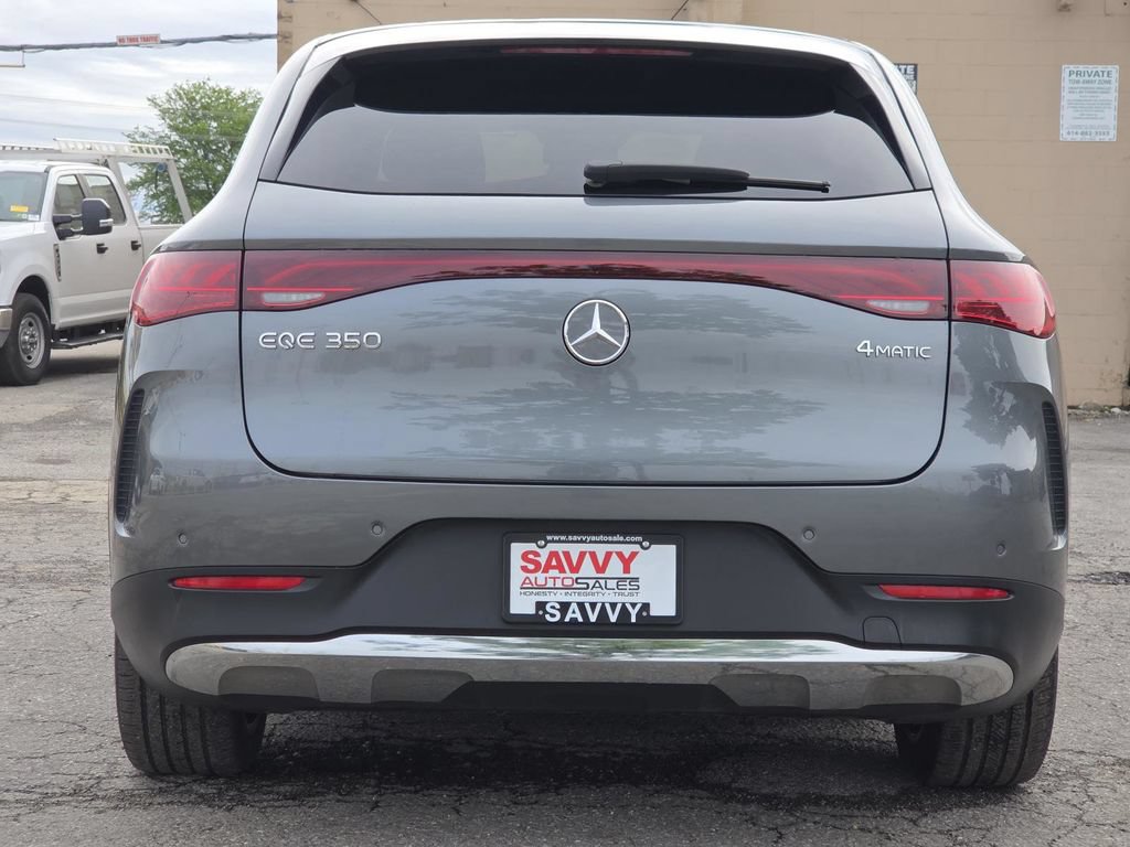 Used 2023 Mercedes-Benz EQE 350+ 4MATIC SUV w/ Exclusive Trim Package image 17