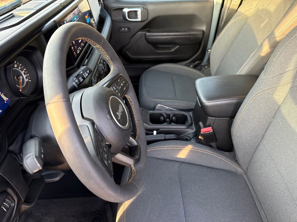Used 2024 Jeep Wrangler Sport S image 19