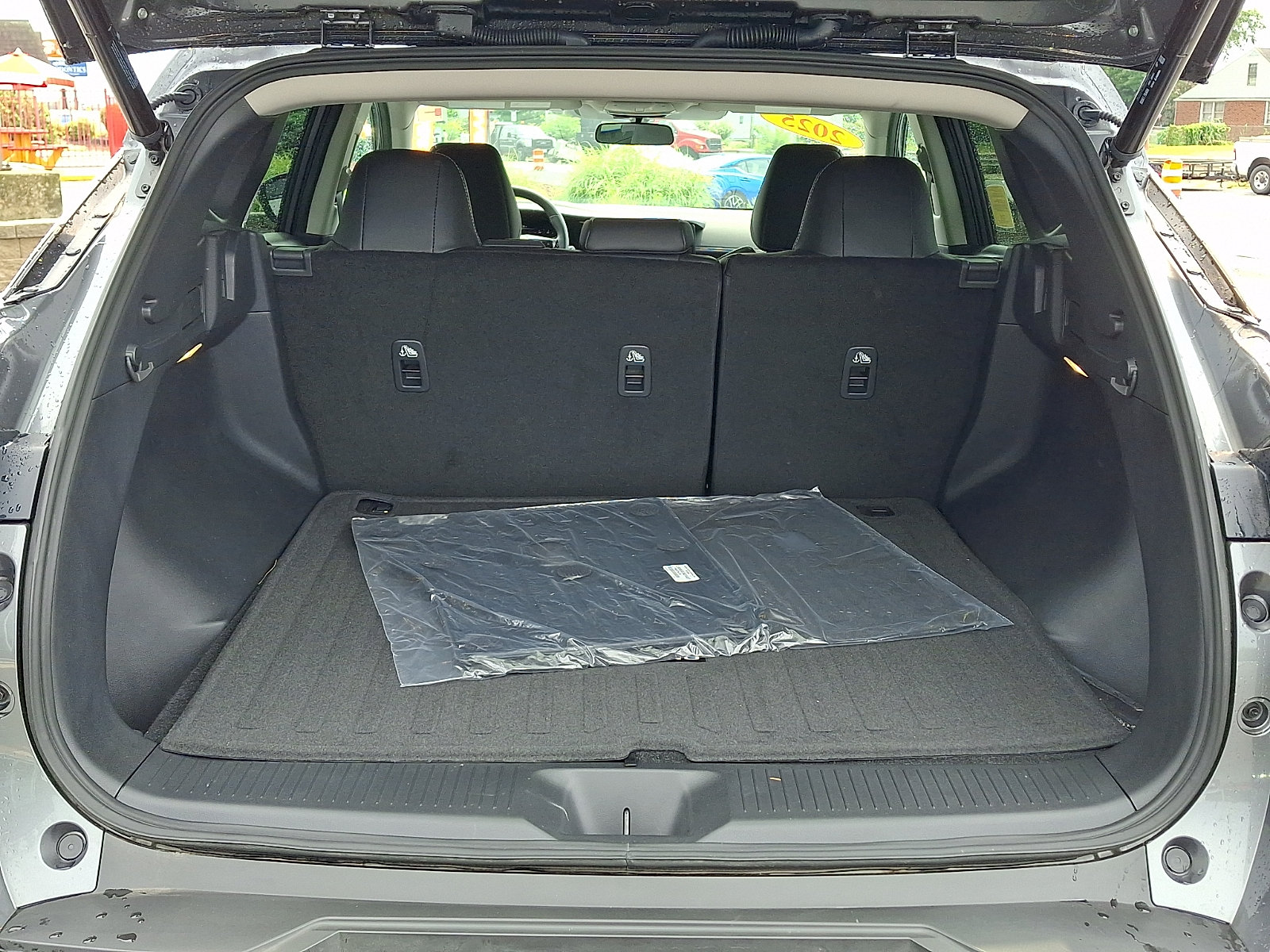 Certified 2025 Nissan Murano SV AWD/4WD image 29