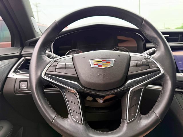 Used 2023 Cadillac XT5 Premium Luxury w/ LPO, Floor Liner Package FWD image 21