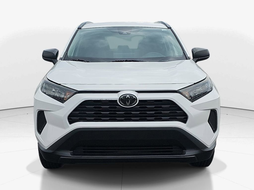 Used 2021 Toyota RAV4 LE FWD image 12