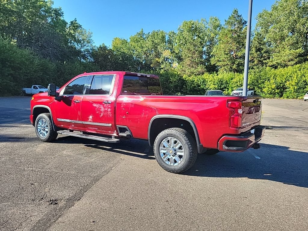 Used 2024 Chevrolet Silverado 2500 High Country w/ Z71 Off-Road Package AWD/4WD image 13