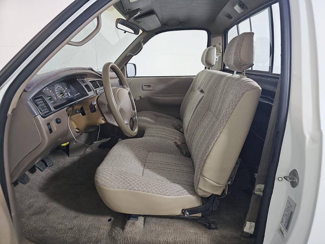 Used 1995 Toyota T100 DX AWD/4WD image 7